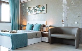 Luxury Flat 9 Near Metro